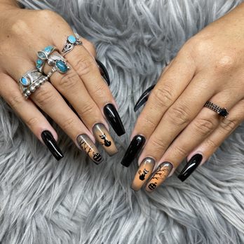 Happiest Nails & Spa - He always does an amazing job. - Nail Salons Near Me - Oceanside, California
