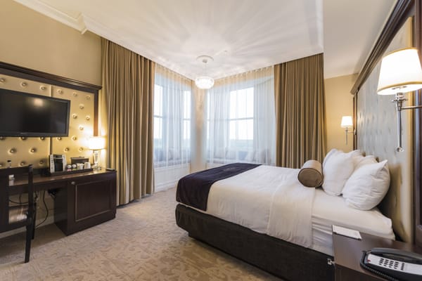The Artesian Hotel, Casino & Spa by null