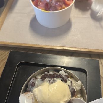 Manoa Bakery Cafe - Coffee & Tea Near Me - Annandale, Virginia