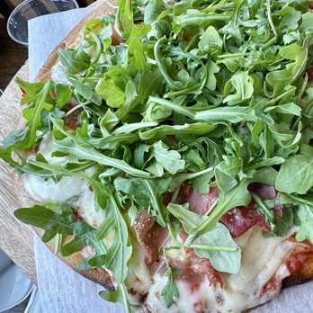 Flaming Wheel Pizzeria - Zeppelis Pizza - Pizza Near Me - Conroe, Texas