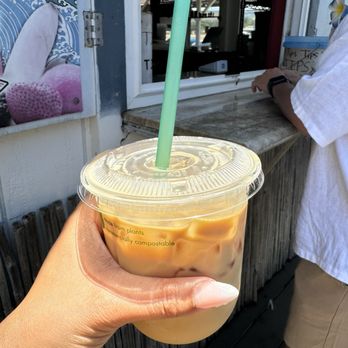 The Country Eatery - Vanilla Macadamia Nut Iced Coffee - Juice Bars & Smoothies Near Me - Kahuku, Hawaii