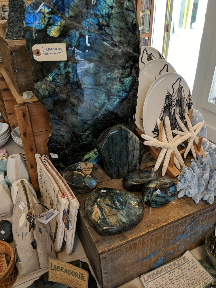 The Rock And Art Shop