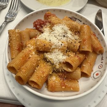 Armando al Pantheon - Rigatoni - Italian Near Me - Rome, RM
