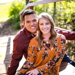 Buena Vida Chiropractic - Dr. Le and wife Nicole!