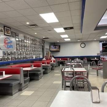 Fantastic Cafe - Inside the restaurant - Burgers Near Me - Cerritos, California Fantastic Cafe - Inside the restaurant - Burgers Near Me - Cerritos, California