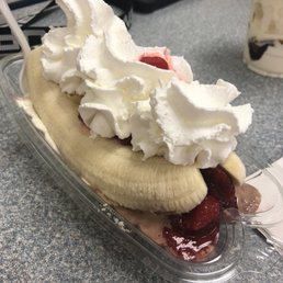 Traditional Banana Split