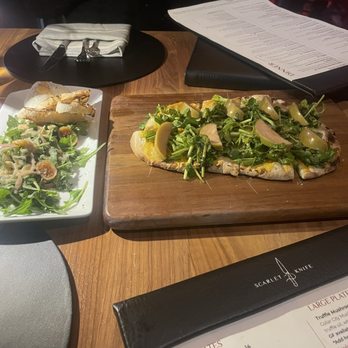 Scarlet Knife - Apple Brie Flatbread and Burrata and Fig appetizers - Cocktail Bars Near Me - Latham, New York