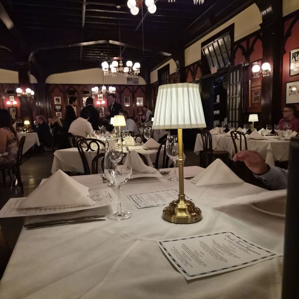 Antoine's Restaurant - Vibe - French Near Me - New Orleans, Louisiana Antoine's Restaurant - Vibe - French Near Me - New Orleans, Louisiana