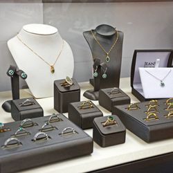 Jean's Jewelers