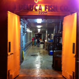 Gateway to fresh seafood... Gateway to fresh seafood...