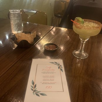 A-Mari-Mix Restaurant - Complimentary chips and salsa - Mexican Near Me - Miami, Florida A-Mari-Mix Restaurant - Complimentary chips and salsa - Mexican Near Me - Miami, Florida