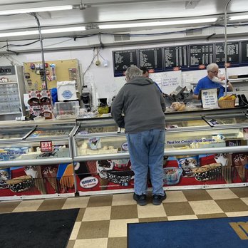 Malin's Market and Deli - Grocery Near Me - Newark, Delaware Malin's Market and Deli - Grocery Near Me - Newark, Delaware
