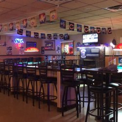 Bullpen Sports Bar - Seating for everyone