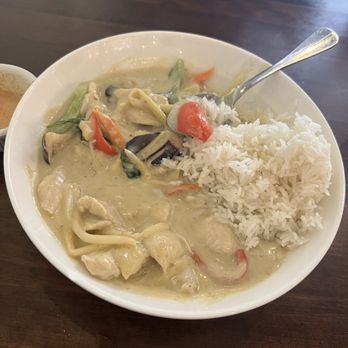 Lime Leaf Thai Eatery - Green Curry (Lunch Portion couple bites eaten already) - Thai Near Me - Metairie, Louisiana Lime Leaf Thai Eatery - Green Curry (Lunch Portion couple bites eaten already) - Thai Near Me - Metairie, Louisiana