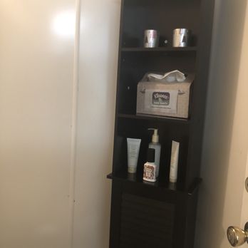 D'Avico's Auto Repair - How many Auto Repair shops have moisturizers and Poo-Pourri in their bathroom?!?! This one does - Tires Near Me - Wayne, Pennsylvania