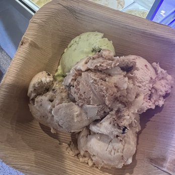 Erosion Creamery & Cafe - Ice cream flight - Ice Cream & Frozen Yogurt Near Me - St. Helena, California Erosion Creamery & Cafe - Ice cream flight - Ice Cream & Frozen Yogurt Near Me - St. Helena, California