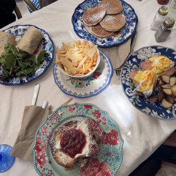 Lady Byrd Cafe - Soyrizo Burrito , French Toast , Salmon Benedict , Silver Dollar Pancakes , truffle parmesan fries - New American Near Me - Los Angeles, California
