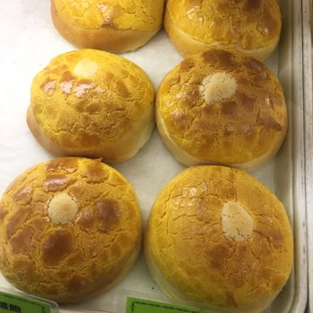Pine House Bakery - pineapple custard buns - Bakeries Near Me - Vancouver, British Columbia Pine House Bakery - pineapple custard buns - Bakeries Near Me - Vancouver, British Columbia