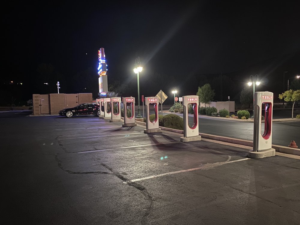 TESLA SUPERCHARGER ST. Updated August 2024 17 Photos & 10