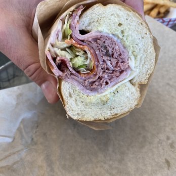 EddieWorld - Big tasty sandwich - Service Stations Near Me - Yermo, California EddieWorld - Big tasty sandwich - Service Stations Near Me - Yermo, California