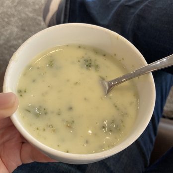 Maple Leaf Lounge - Airport Lounges Near Me - Mississauga, Ontario