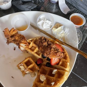 Sunset Rooftop - Chicken and waffles - Hookah Bars Near Me - Los Angeles, California