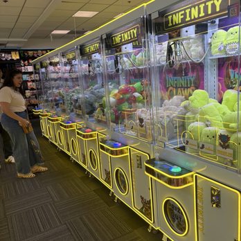 Infinity Claws - Arcades Near Me - Rowland Heights, California