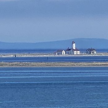 Dungeness National Wildlife Refuge - Dungeness National Wildlife Refuge and you can walk to the lighthouse - Parks Near Me - Sequim, Washington