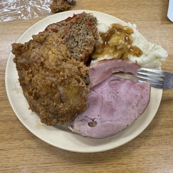 Kenny's Home Cooking - Great fried chicken! 4/5 stars.