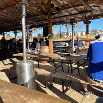 SOUTH AUSTIN BEER GARDEN - Updated January 2026 - 96 Photos & 111