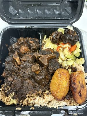Lee's Caribbean Restaurant by null