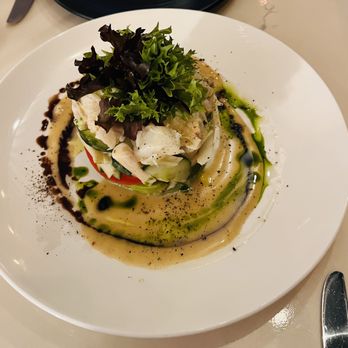 Honu Oceanside - Lobster salad with a vanilla bean vinaigrette - Seafood Near Me - Lahaina, Hawaii