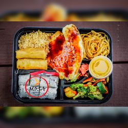 MOSA Hibachi & Sushi Japanese Express - Tilapia" Bento Box