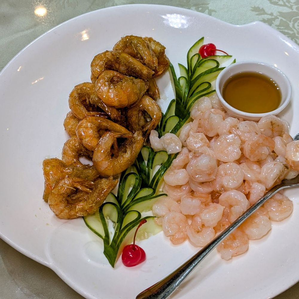 Shanghailander Palace - Dual flavor sauteed Shrimps (鸳鸯双色虾) - Shanghainese Near Me - Arcadia, California Shanghailander Palace - Dual flavor sauteed Shrimps (鸳鸯双色虾) - Shanghainese Near Me - Arcadia, California