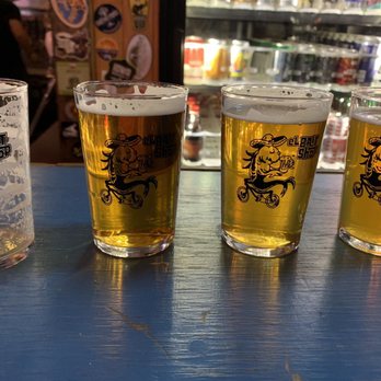 El Bait Shop - Beer Flight (Many options, beer list updated weekly & you can build your own flight) - Bars Near Me - Des Moines, Iowa El Bait Shop - Beer Flight (Many options, beer list updated weekly & you can build your own flight) - Bars Near Me - Des Moines, Iowa