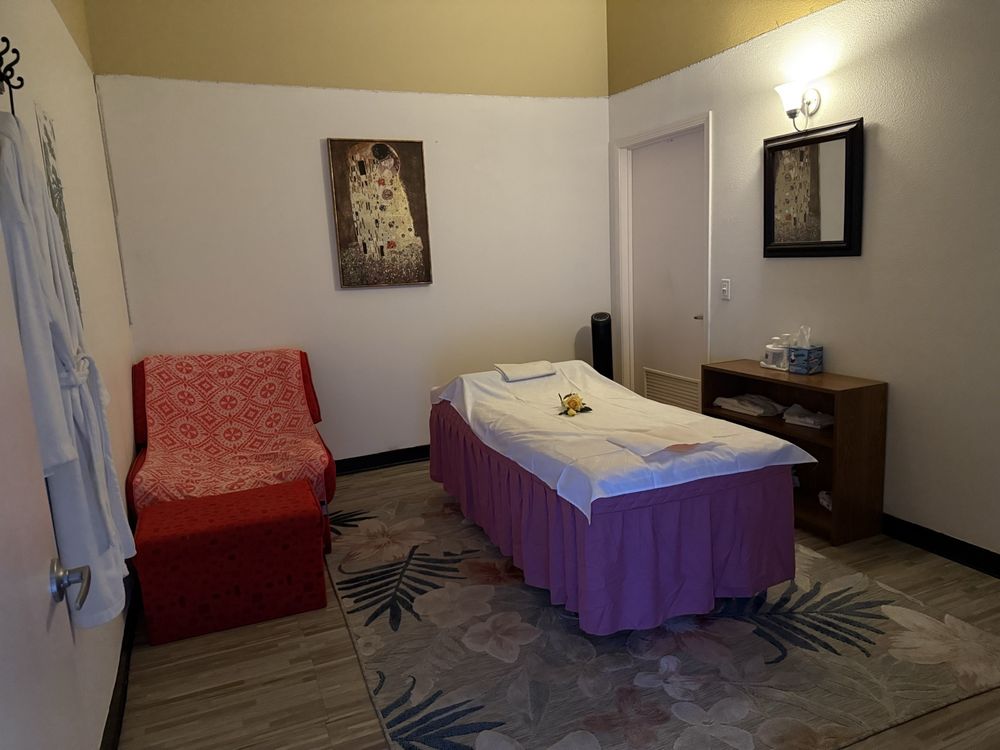 Orange Blossom Spa Logo