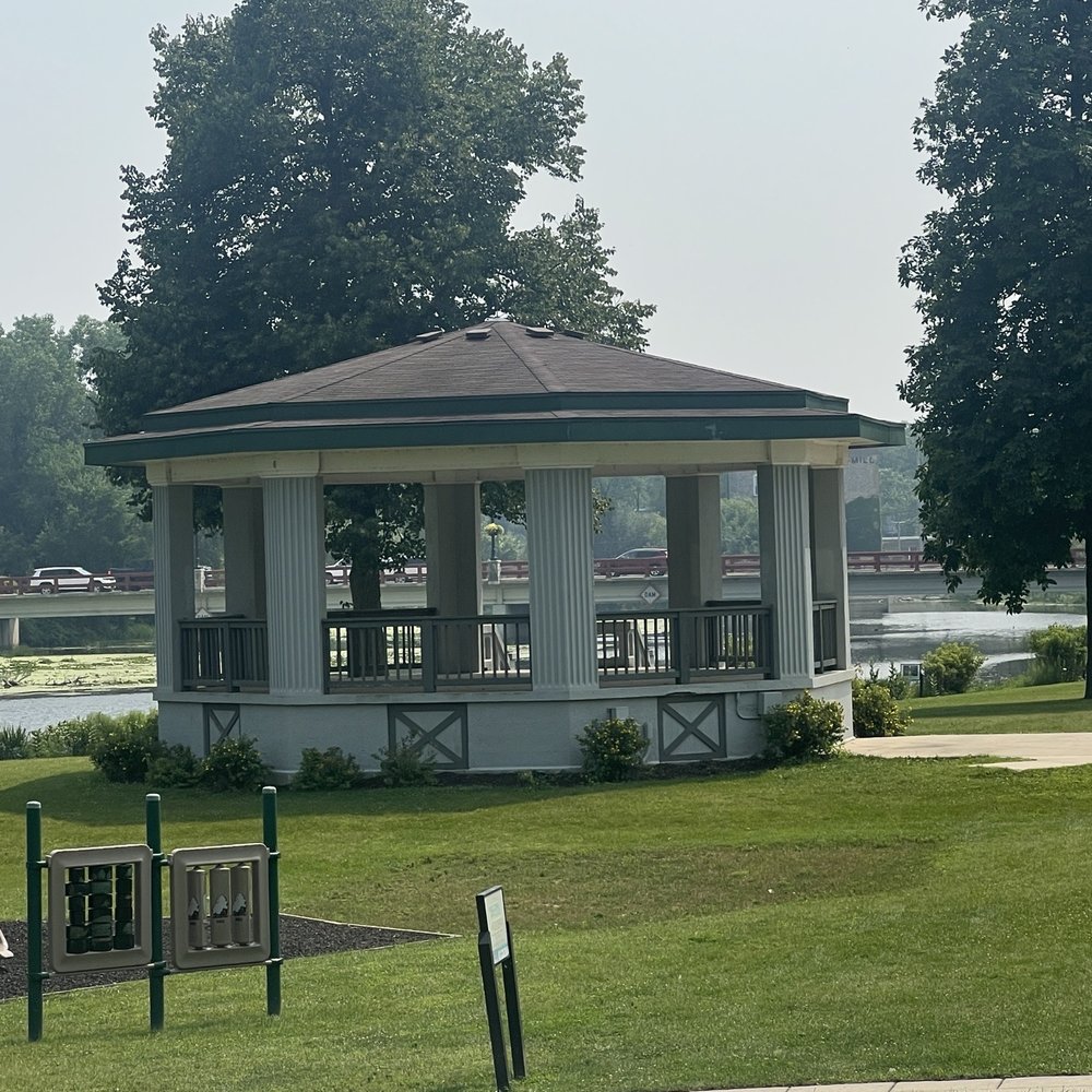 Veterans Memorial Park - Gazebo - Parks Near Me - Grafton, Wisconsin Veterans Memorial Park - Gazebo - Parks Near Me - Grafton, Wisconsin