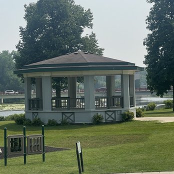 Veterans Memorial Park - Gazebo - Parks Near Me - Grafton, Wisconsin Veterans Memorial Park - Gazebo - Parks Near Me - Grafton, Wisconsin
