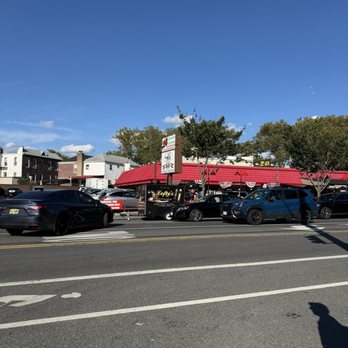 L&B Spumoni Gardens - Pizza Near Me - Brooklyn, New York L&B Spumoni Gardens - Pizza Near Me - Brooklyn, New York