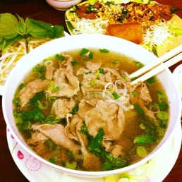 Great food here! I stopped in for soup. On a cold day, it's a pho day! It is a hidden in Crofton.