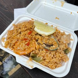 Jamon Jamon - Paella Stall - Combination of chicken and seafood paella