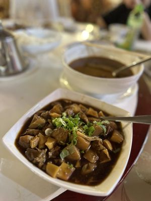Long Gong Chinese Restaurant by null