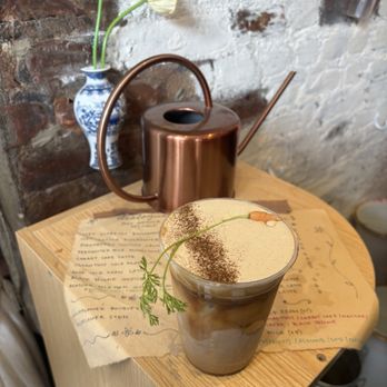 Dialogue Coffee & Flowers - Carrot cake latte - Coffee & Tea Near Me - New York, New York Dialogue Coffee & Flowers - Carrot cake latte - Coffee & Tea Near Me - New York, New York
