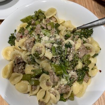 Evviva Trattoria - Italian Near Me - Rochester, New Hampshire