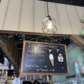 Ice Shantea - Toppings! - Ice Cream & Frozen Yogurt Near Me - Milton, Wisconsin