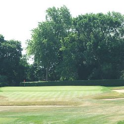 Chicago Golf Club - Longish par3 3rd hole, swale in front of the typically large green