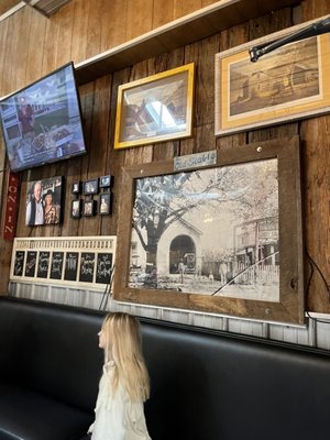 Mammy's Kitchen & Bar by null