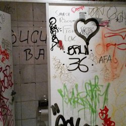 Dolly Dimple - Immer eine Augenweide ! Sehr einladend.