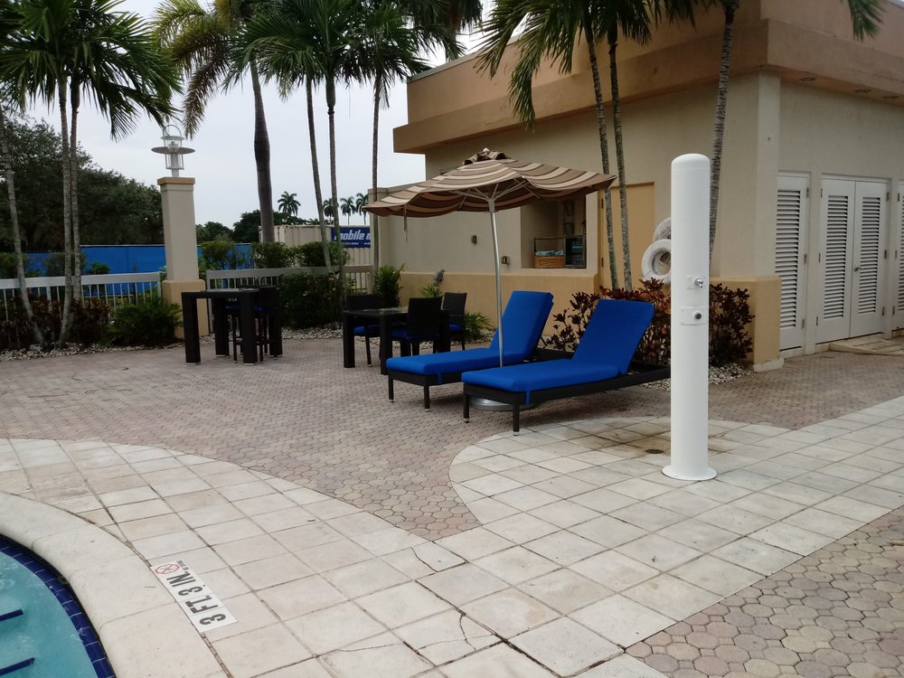 UNIQUE CUSHIONS 1751 S Dixie Hwy, Pompano Beach, Florida Outdoor