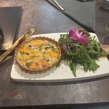 Reserva Wine Bar - Wine Bars Near Me - Beacon, New York